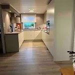아파트 Koselig Rekkehus, 3 Soverom Og Mye Uteplass *